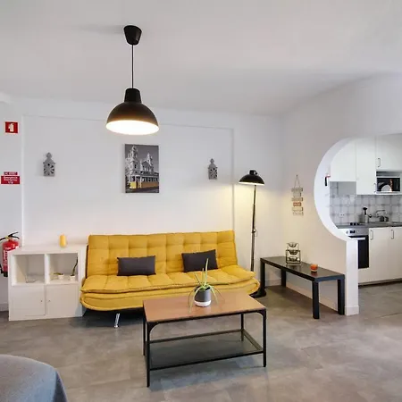 T1 Marques Apartment