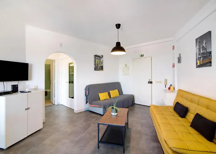 T1 Marques * Albufeira